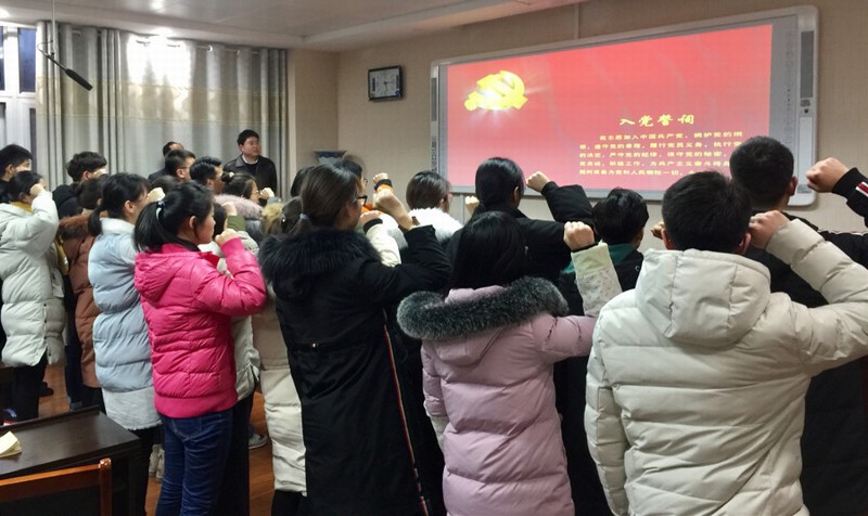 26093907roya.jpg 26093907roya.jpg